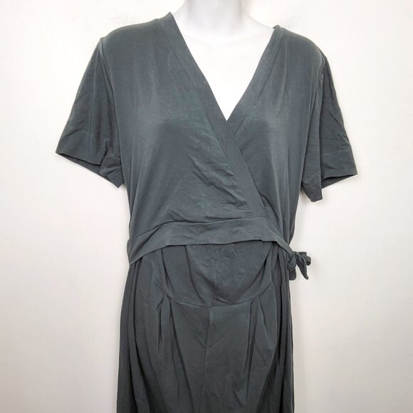 Boob Maternity jumpsuit with nursing access. Size large - Picture 3 of 5